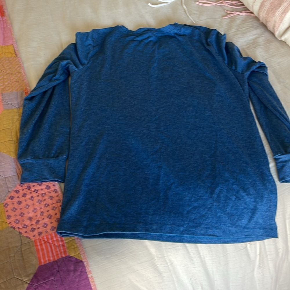 Super soft fun tshirt - Picture 3 of 3